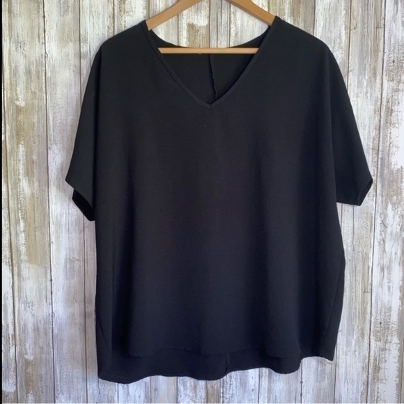 Entro Black Solid V Neck Blouse - Picture 2 of 5